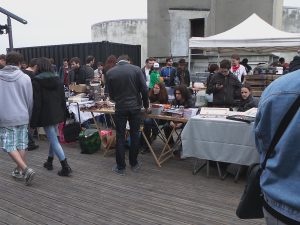 Stands vide grenier geek